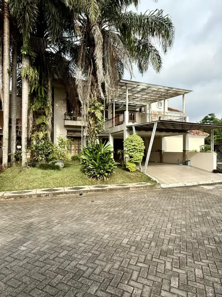 Rumah Mewah Dalam Perumahan Elite Dekat Hotel Hyatt Jl Palagan Km 7