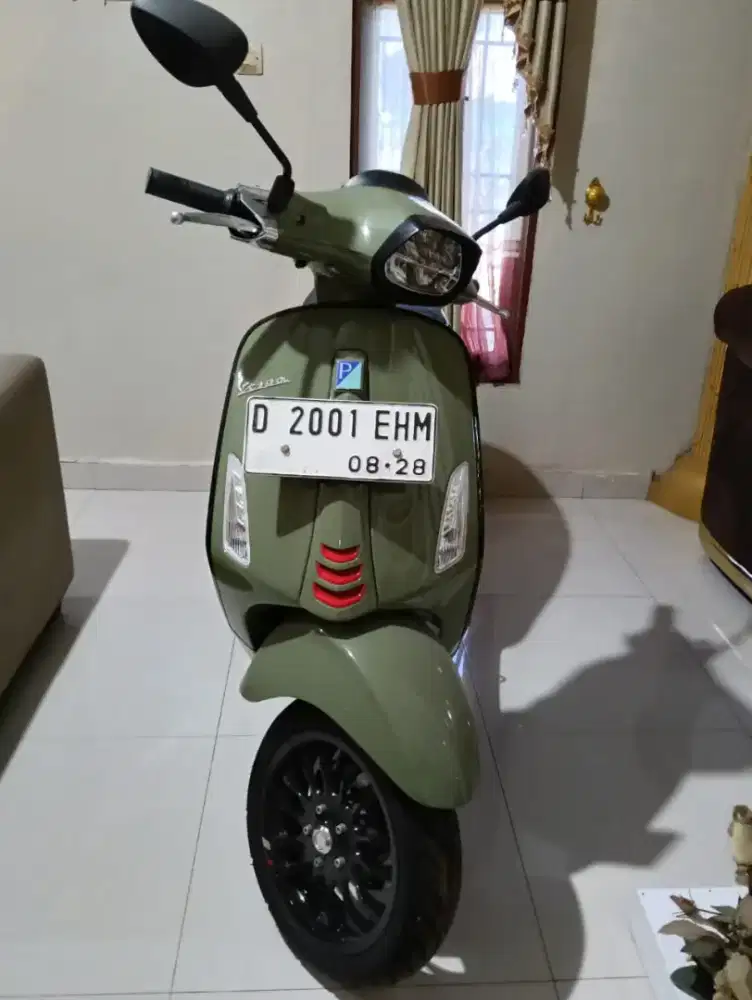 DI JUAL VESPA 2023 ABS SPRINT I-GET KM SPECIAL