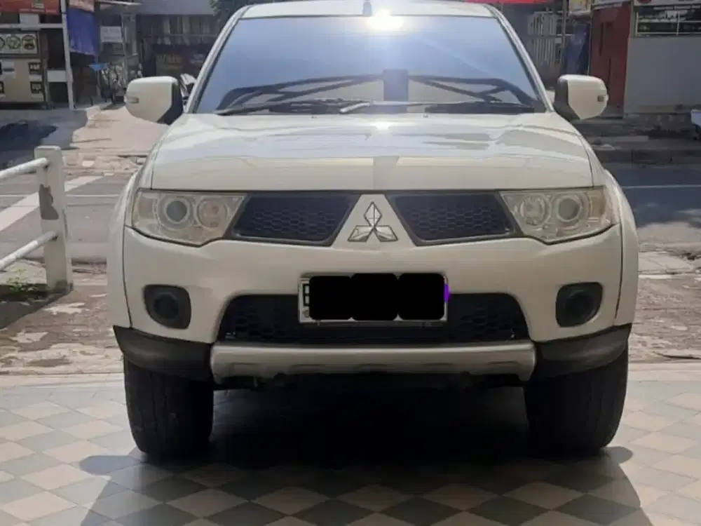 4X4 GLX  manual 2012  termurah siap pakai