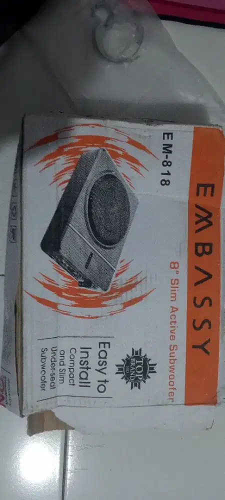 Subwoofer kolong embassy
