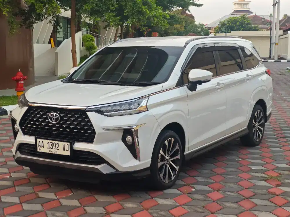 Veloz Q TSS 2023 matic Istimewa