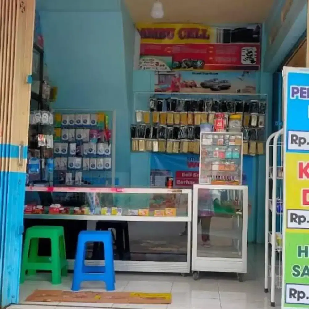 Operator atau penjaga konter atau brilink