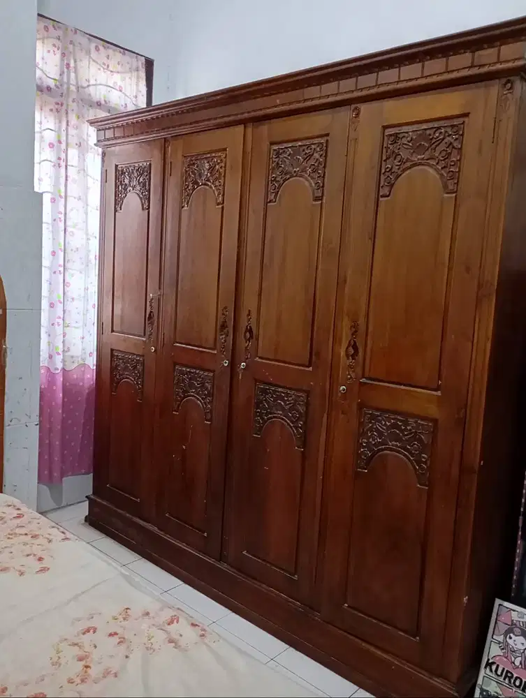 Dijual Lemari Jepara Jati Ukiran 4 Pintu