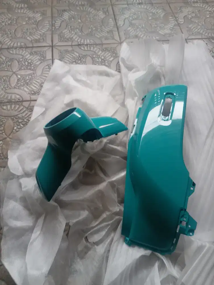Cover Batok Lampu Depan Yamaha Fazzio