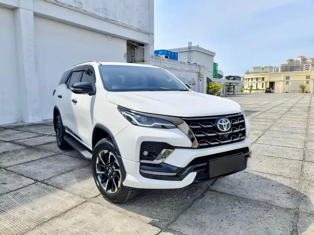 [KM 40 RIBUAN]TOYOTA FORTUNER VRZ GR 2.4 4X2 AT PUTIH 2021