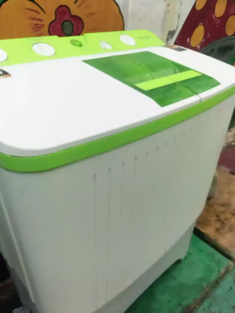 Dijual mesin cuci merk Polytron uk 6kg mulus original normal siap pkai
