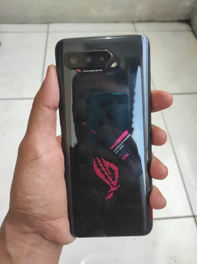 Asus rog 5 s 5s ram 12/256 asal skr 3,1 jual rugi cek pasaran