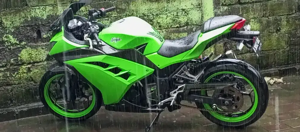 Dijual ninja fi 2014 warna hijau