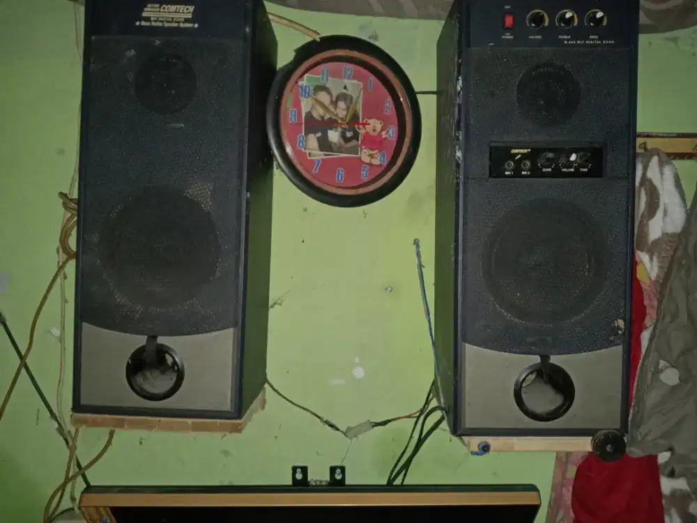 Spaker aktif merk comtech
