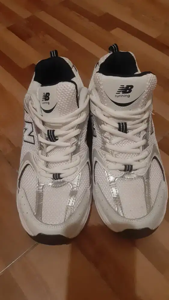 New Balance 530