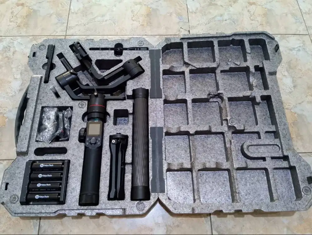 Gimbal Stabilizer Kamera DSLR MIrrorless Feiyu Tech AK4000