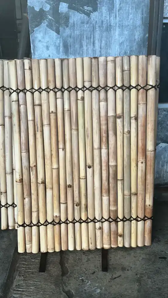 Pagar bambu belah