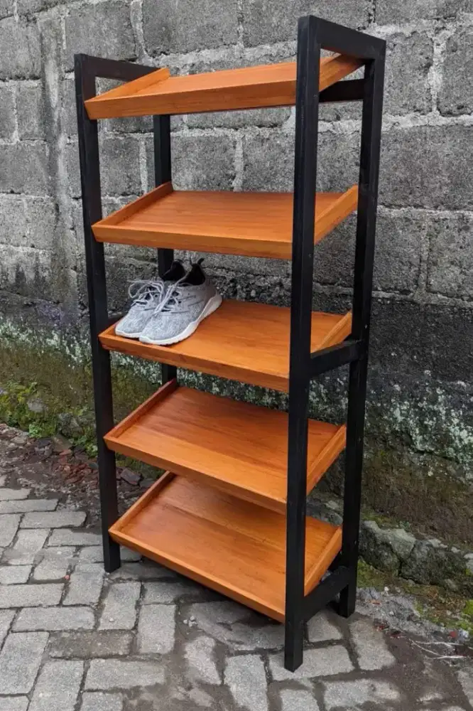 Rak sepatu custom