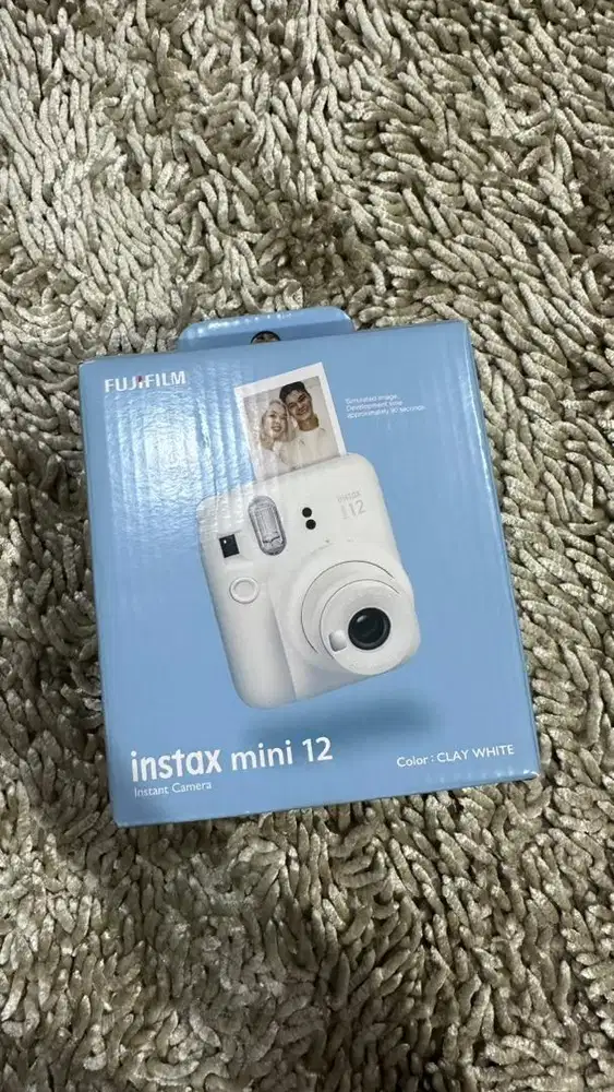 Instax mini 12 clay white