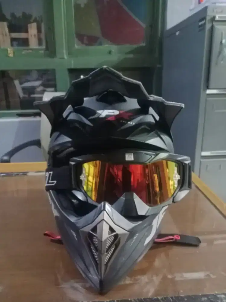 Dijual Helm JPX + Kacamata Original Bekas