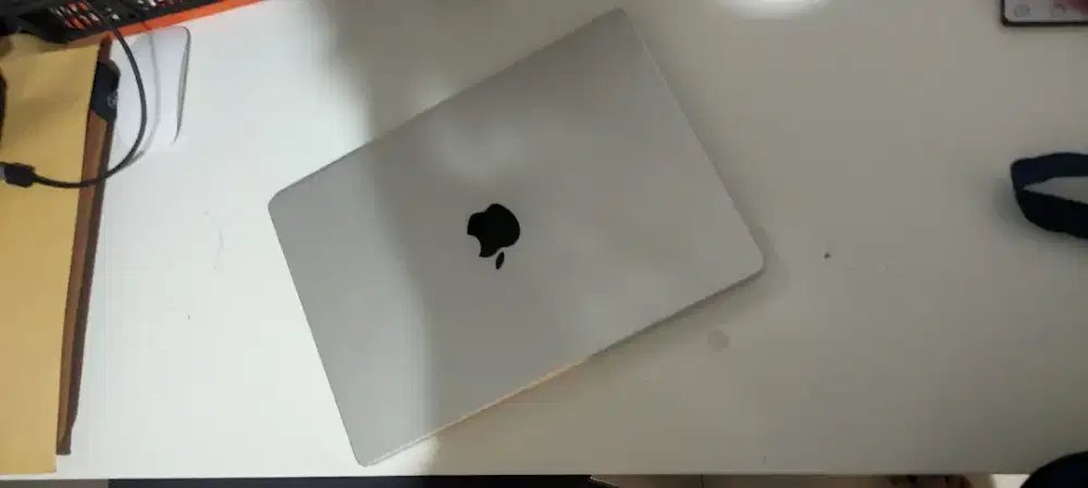 Macbook pro 13.5 inch