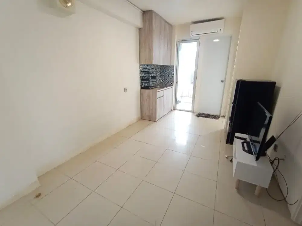 Sewa 6 bln 2 BR semi furnish bassura tower dahlia