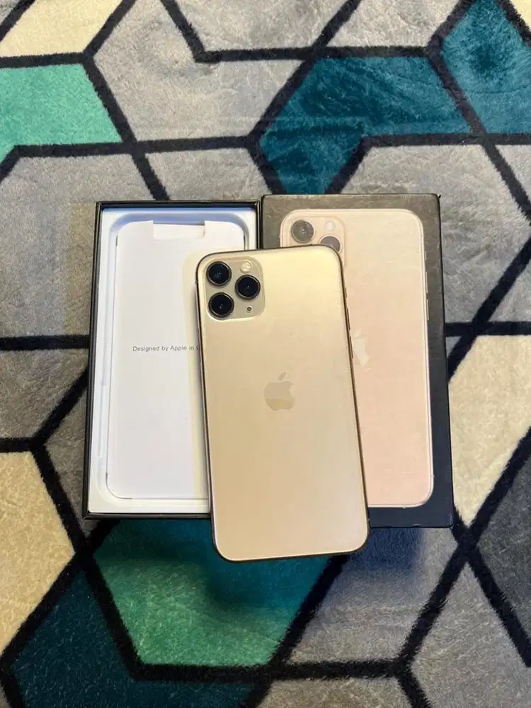 iPhone 11 pro Gold