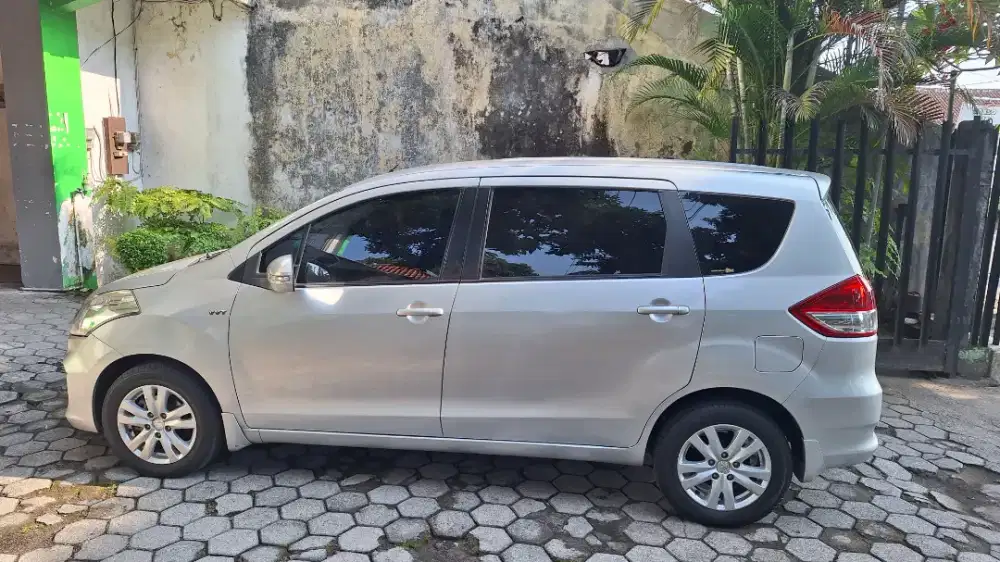 DIJUAL SUZUKI ERTIGA 2016