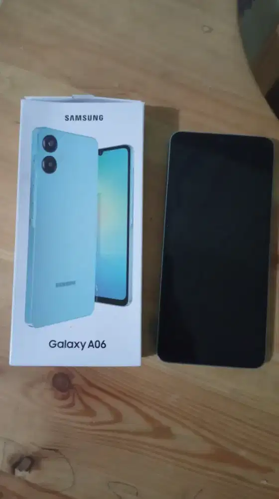 Samsung A06 ram 4/64 gb