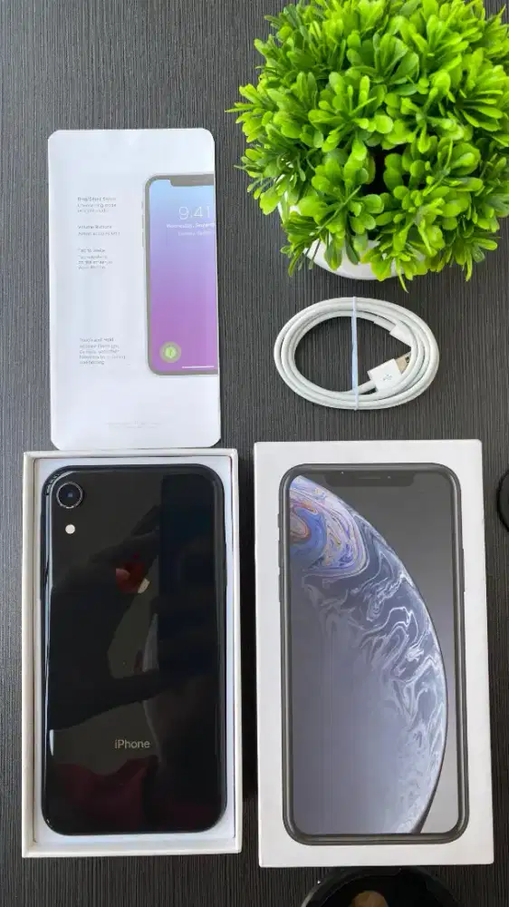 Iphone XR (Black) 64Gb