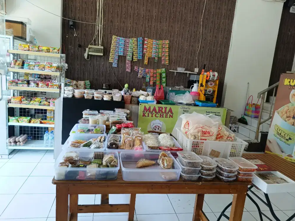 Di cari karyawati jaga stand makanan  minuman dan jualan aneka kue