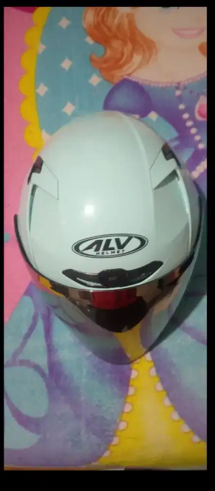 Di jual helm SIZE L 90% mulus