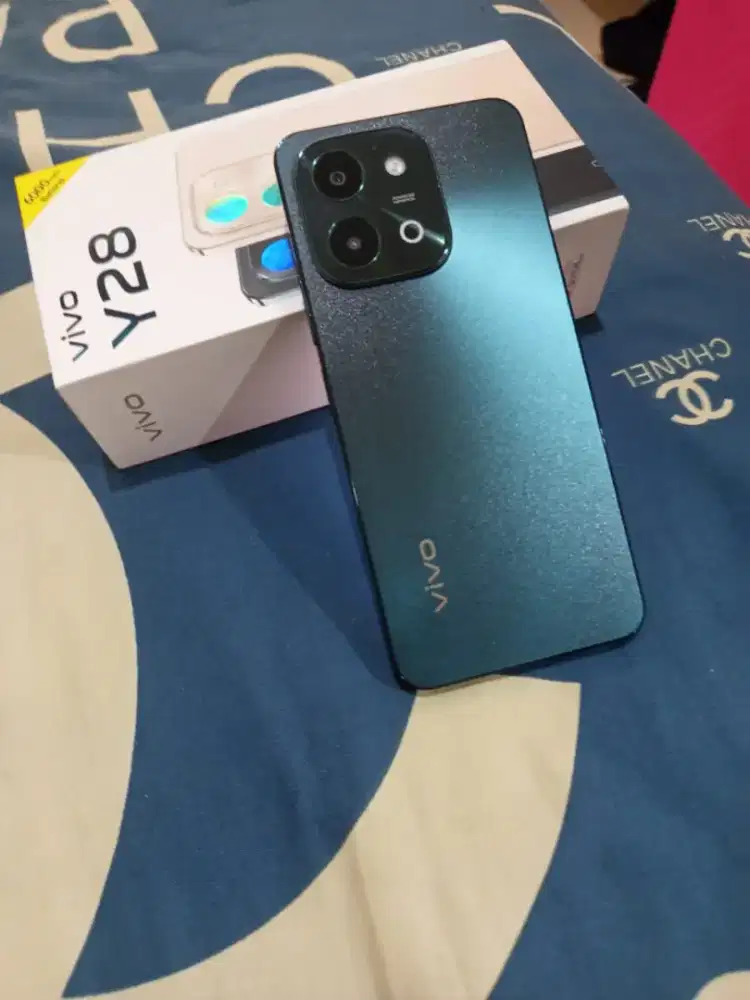 Di jual VIvo Y28 8/128 100% mulus spt baru.LKP. istimewa warna langka