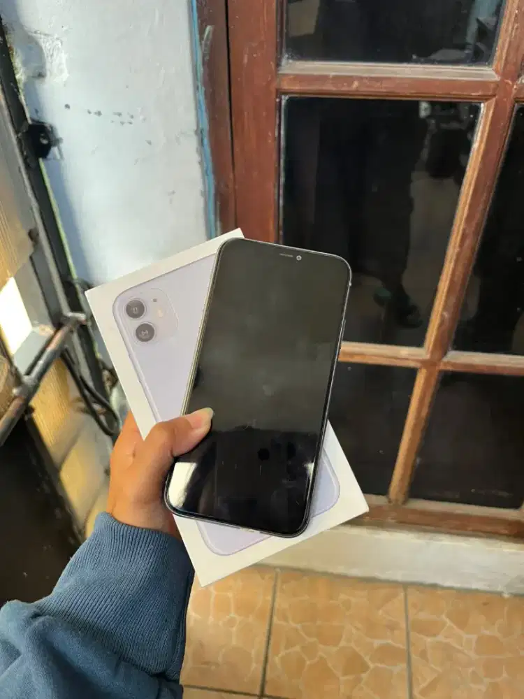 IPHONE 11 / 128Gb Ungu