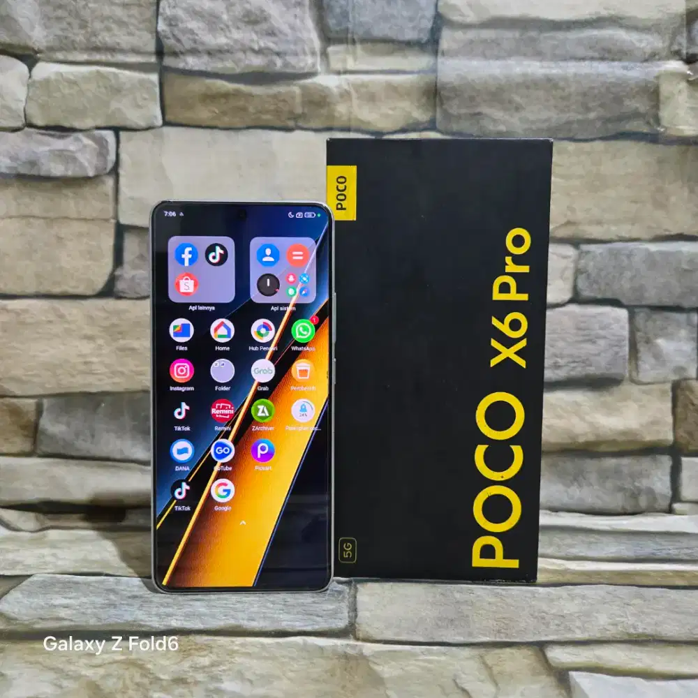 Poco X6 Pro 5G 12/512 Fulset segel mulus 95%