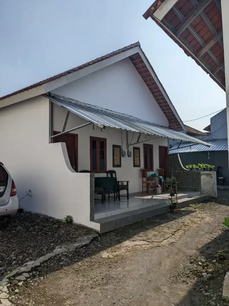 Kost Paviliun Putri/Pasutri Muslim di Jl.Raya Tajem Km 1 Maguwoharjo
