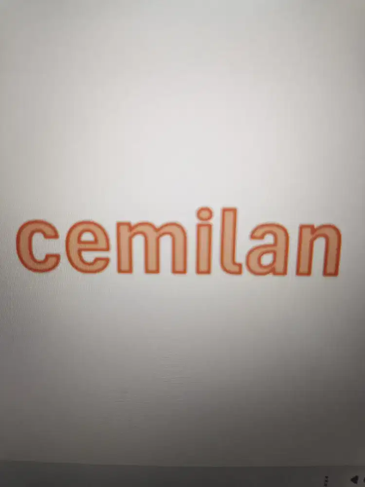 Penjaga dan jualan Stand Cemilan