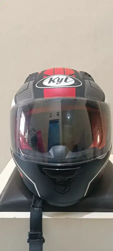 Helm KYT RC Seven