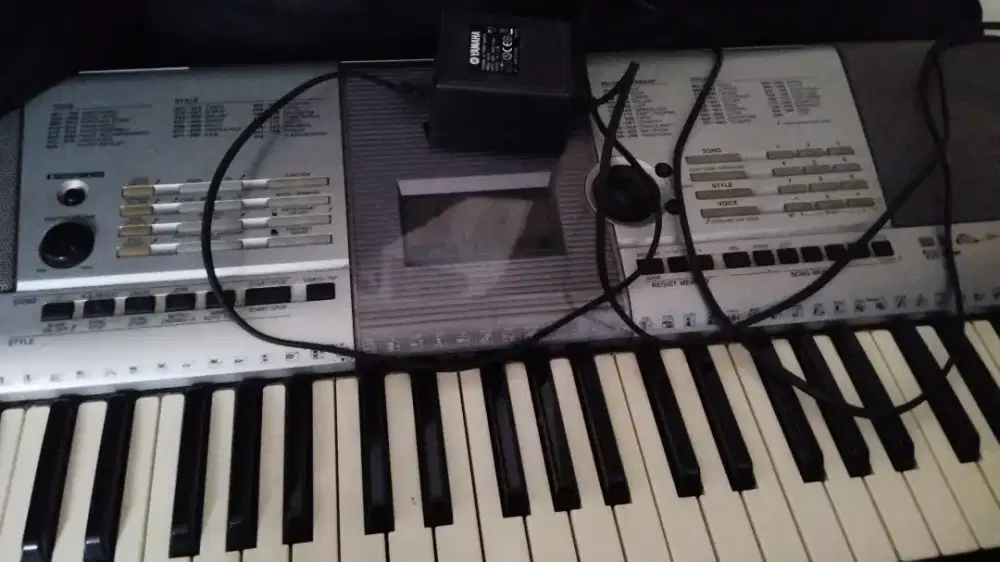Keyboard psr e403