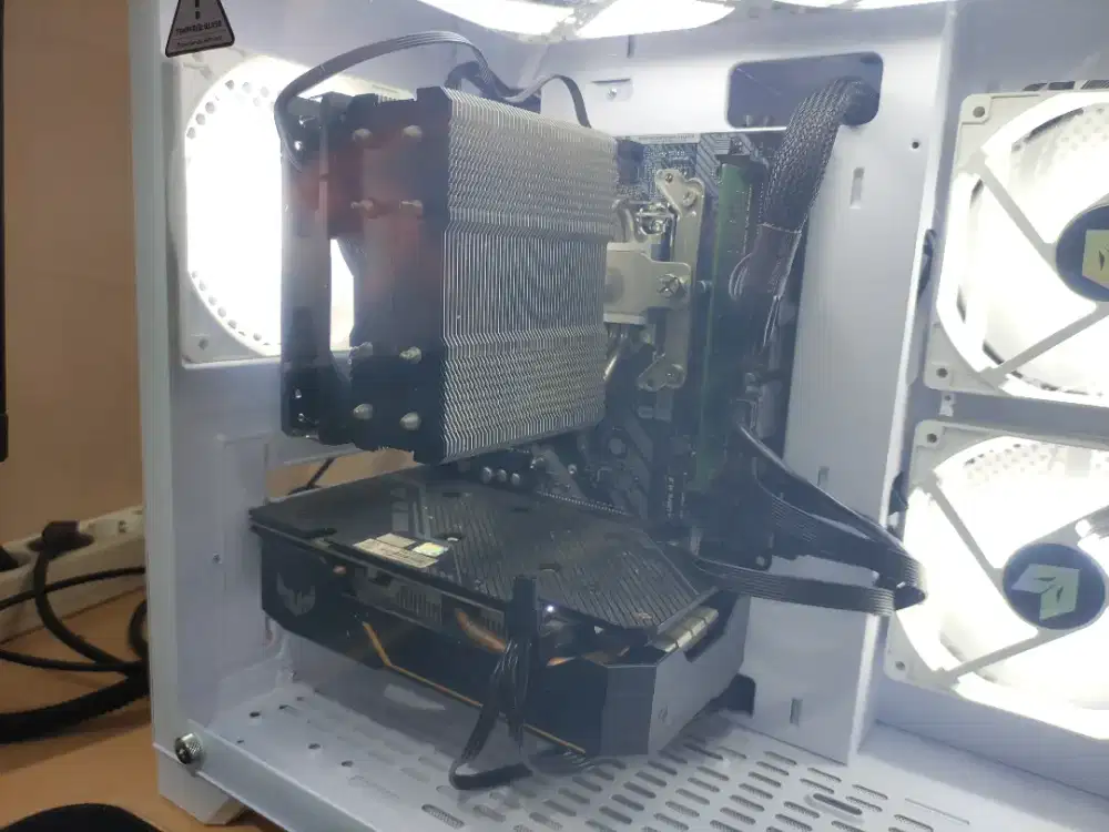 Pc gaming i7 8700 gtx 1650 super ram 16gb CPU ONLY