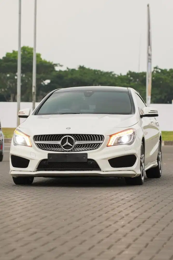 Mercedes Benz CLA200 AMG Panoramic 2016