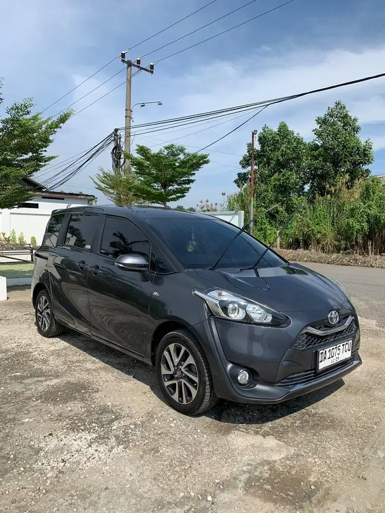 Sienta V Manual Km 12 rb full ori