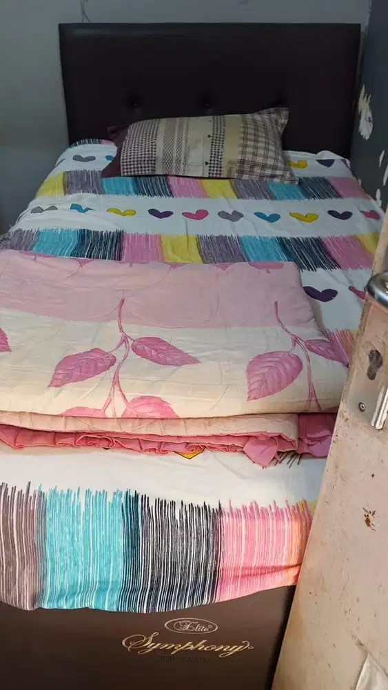DIJUAL KURSI ACARA DAN KASUR DOUBLE BED