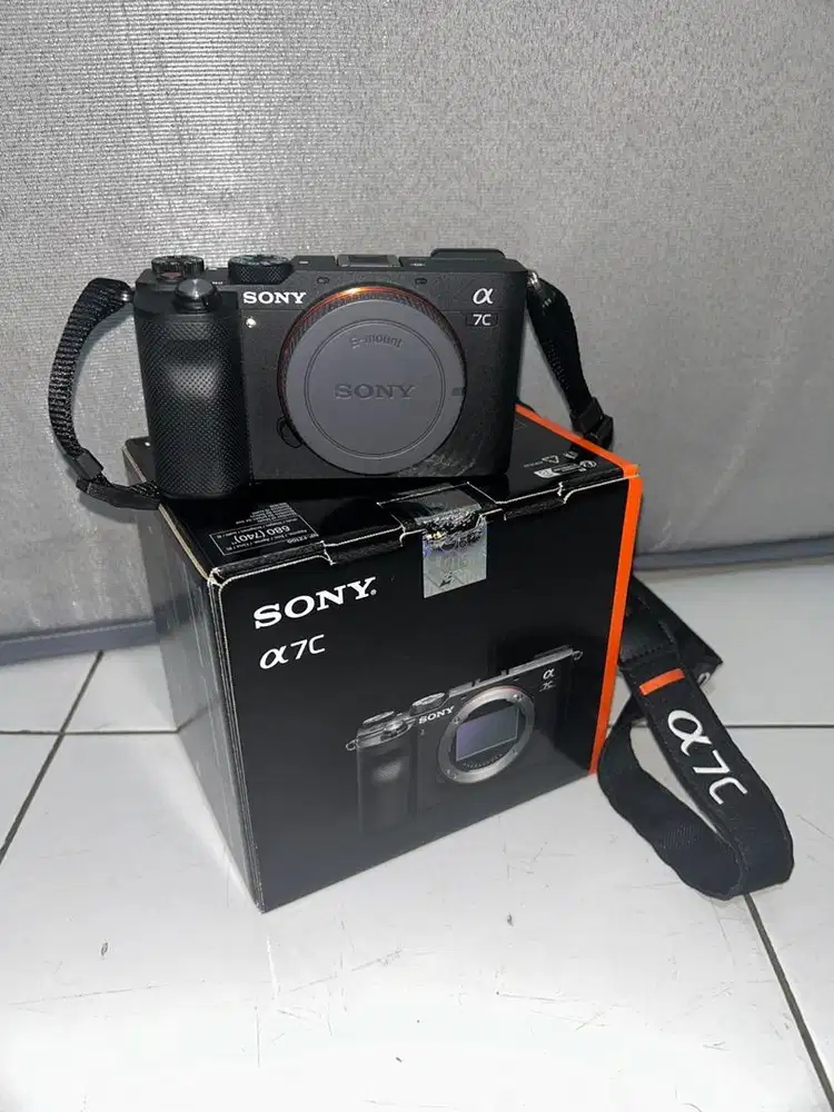 Sony Alpha A7C - Body Only - Black