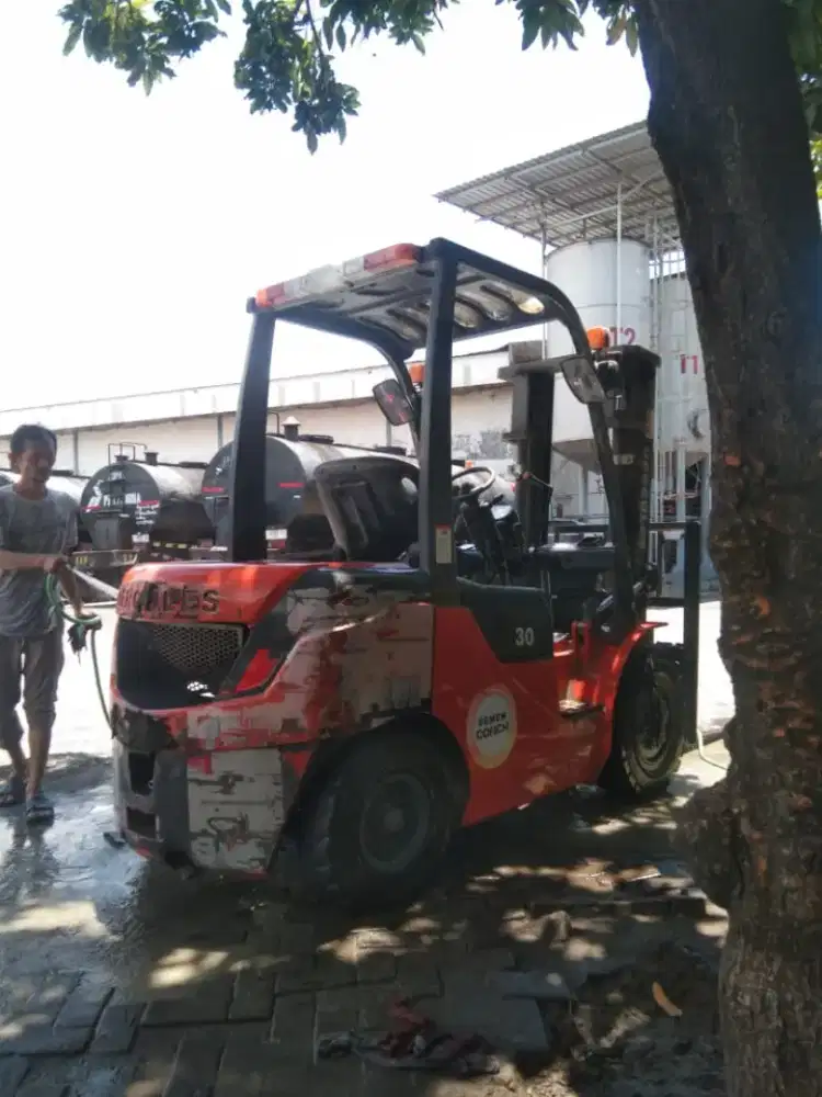 mesin forklift 2021