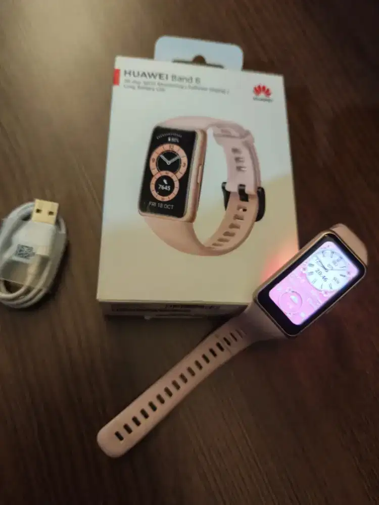 Jam tangan Huawei band 6