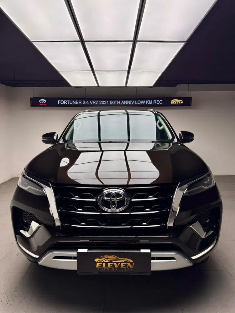 LIKE NEW FORTUNER VRZ DIESEL MATIC AT 2021 PLAT GANJIL LOW KM ISTIMEWA