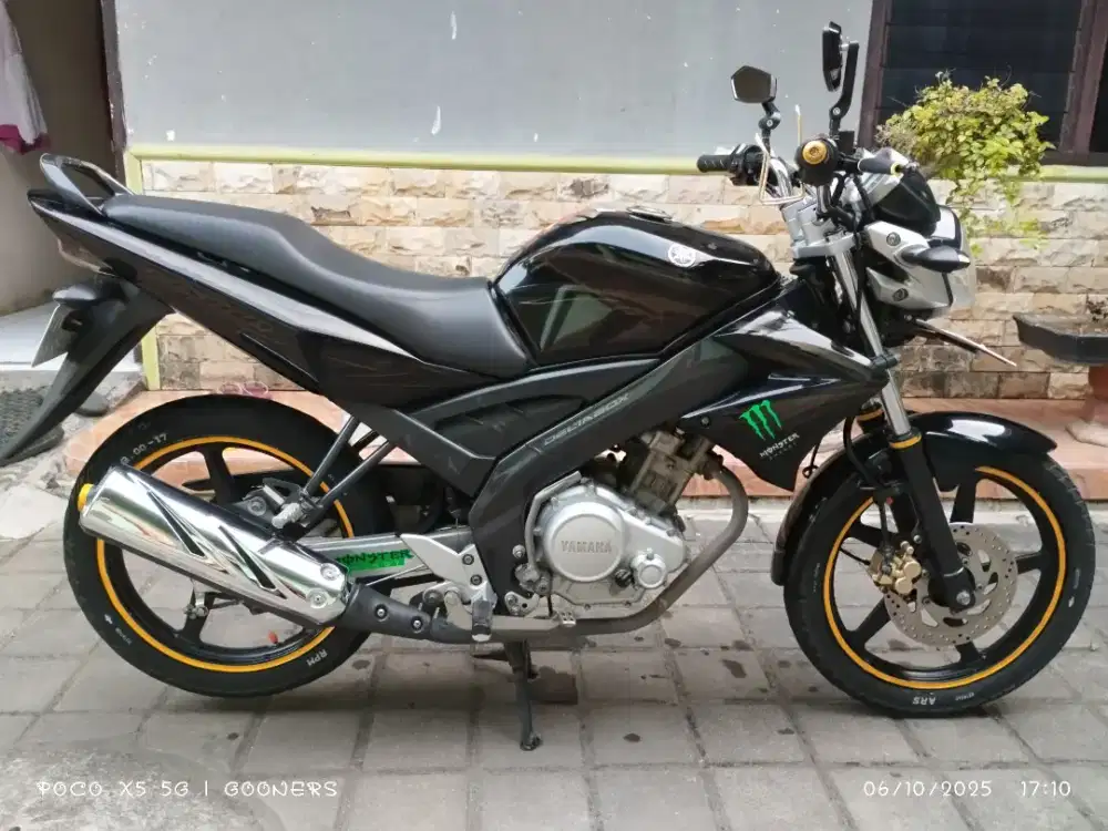 Vixion Old 2010 AB Sleman