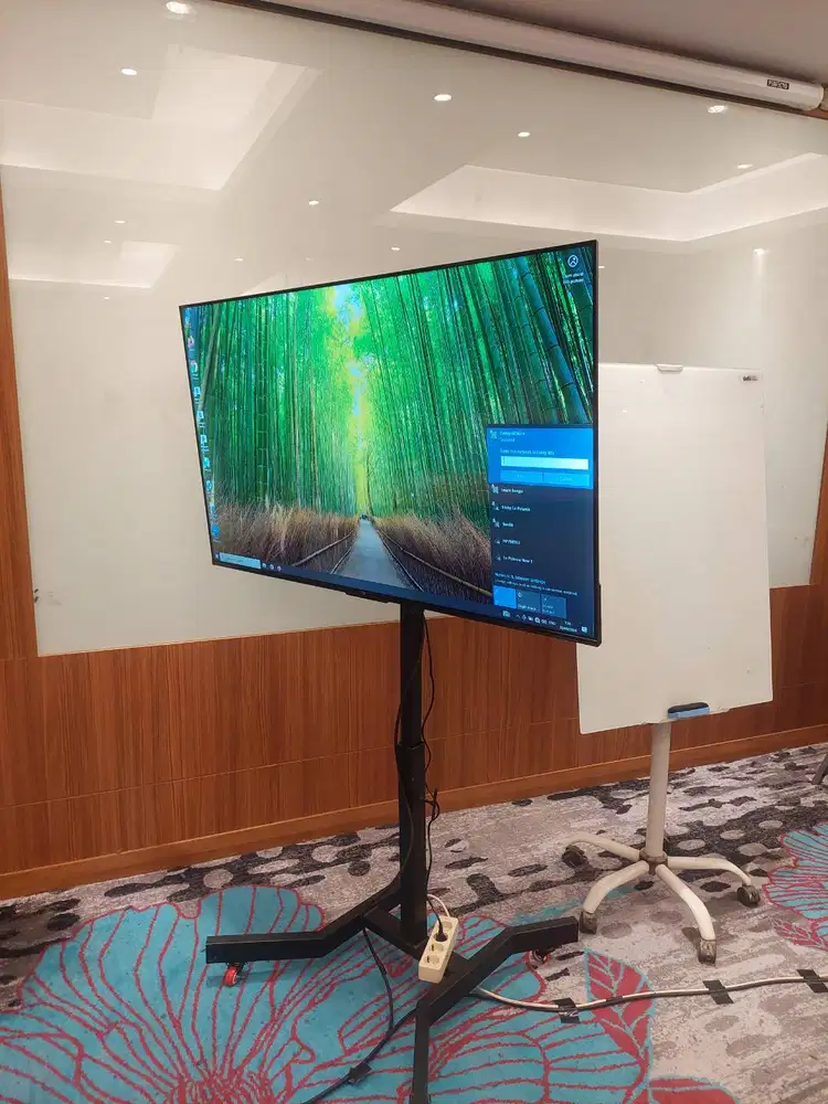 Penyediaan TV LED 50 & 55 Inch – Siap Pakai untuk Acara Anda