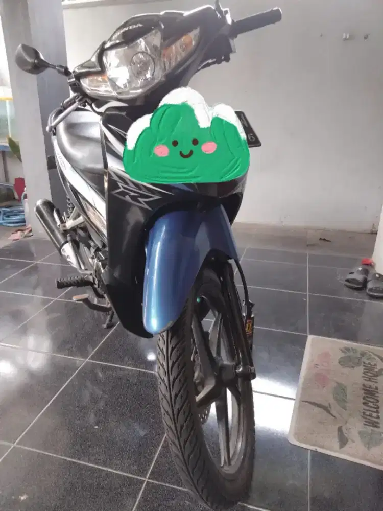 Revo biru hitam 2011 semarang