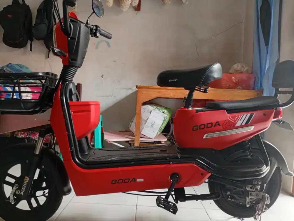 Dijual sepeda listrik Agoda. Rabid. Kondisi bekas.
Masih 90Persen.