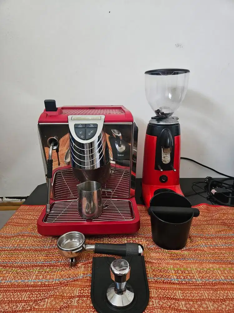 Mesin Kopi Espresso Coffee Nuova Simonelli Oscar II+Compak Grinder K3