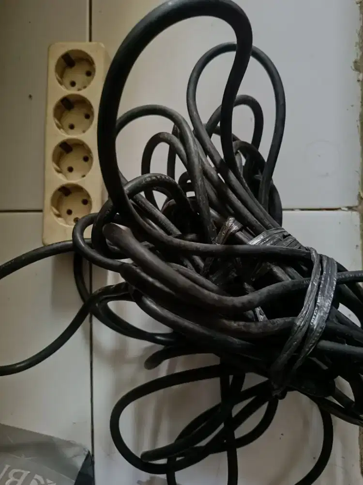 Dijual Borongan 3 Kabel Colokan Listrik