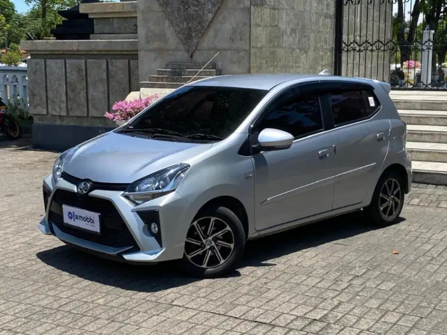 Pajak Panjang Toyota Agya 1.2 G Bensin-MT 2020 Silver LLX