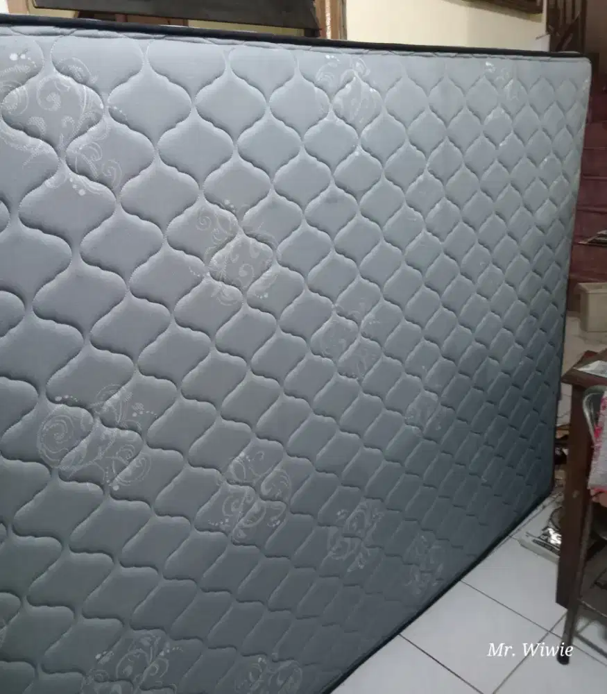 Dijual BU springbed pilotop uk 180x200
Nego